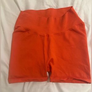 Balance / Vitality workout shorts L